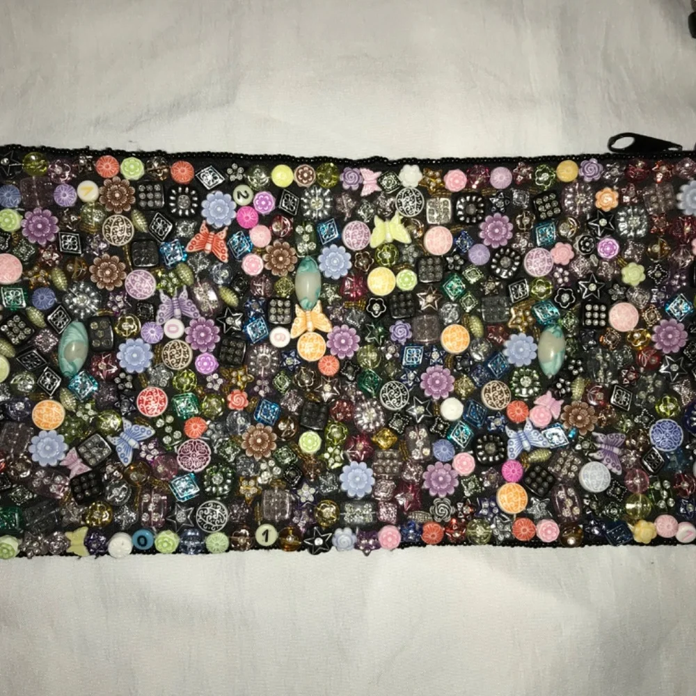 Beaded Handbag - Picture 2 of 9